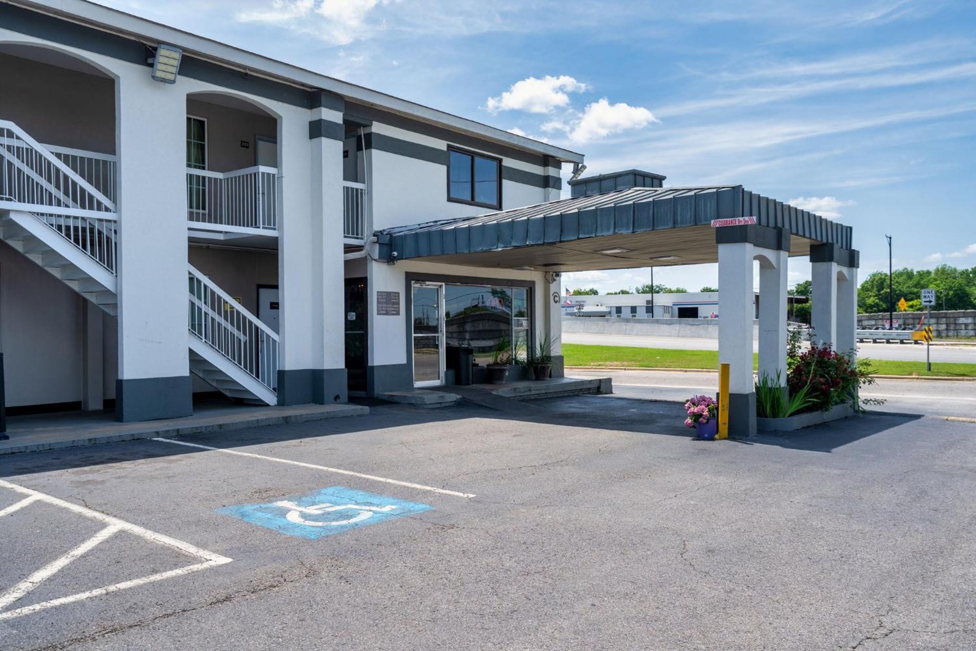 Budgetel Inns & Suites Augusta Downtown 706-945-1238 Luaran gambar